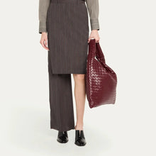 Bottega Large Hop Shoulder Bag Wine Leather With Gold Hardware Elegant Everyday Luxury - BEAUTY BAR