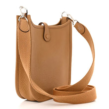 Hermès Taurillon Clemence Evelyne TPM Biscuit - BEAUTY BAR