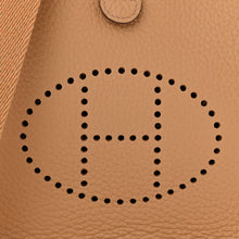 Hermès Taurillon Clemence Evelyne TPM Biscuit - BEAUTY BAR