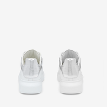 Alexander McQueen Crocodile Back White And Silver