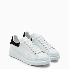 Alexander McQueen Oversize Sneakers In White/Black - BEAUTY BAR