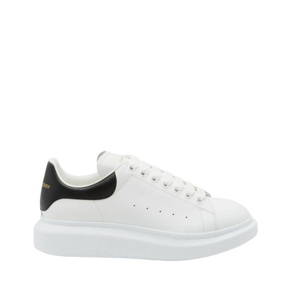 Alexander McQueen Oversize Sneakers In White/Black - BEAUTY BAR
