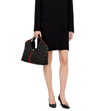 Gucci Giglio Spacious Small Handbag - BEAUTY BAR