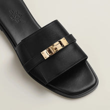 Hermès Giulia Sandal Noir - BEAUTY BAR