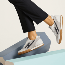 Hermès Jet Sneaker Grey With Black H Detail