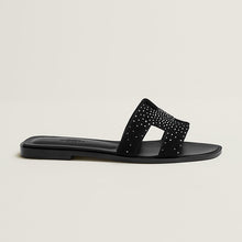 Hermes Oran Noir Sandal - BEAUTY BAR