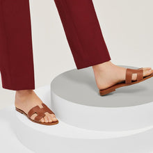 Hermes Oran sandal Gold - BEAUTY BAR