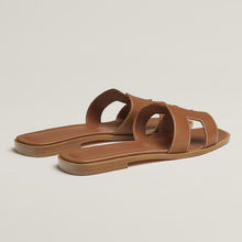 Hermes Oran sandal Gold - BEAUTY BAR