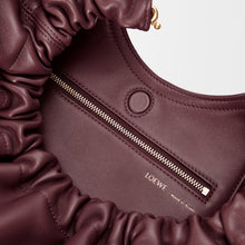Loewe Medium Squeeze Bag Dark Burgundy - BEAUTY BAR