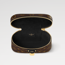 Louis Vuitton Vanity Chain Pouch - BEAUTY BAR