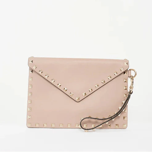 Valentino Garavani Rockstud Envelope Clutch - BEAUTY BAR